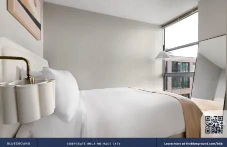 1 Bedroom West Loop Apartment
