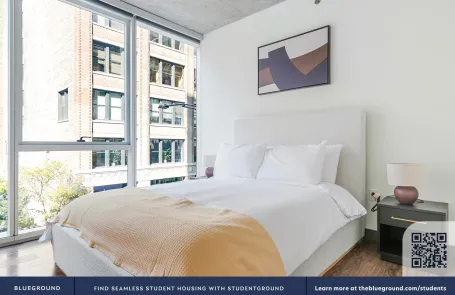 2 Bedroom West Loop Apartment