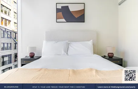 2 Bedroom West Loop Apartment