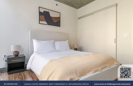 2 Bedroom West Loop Apartment
