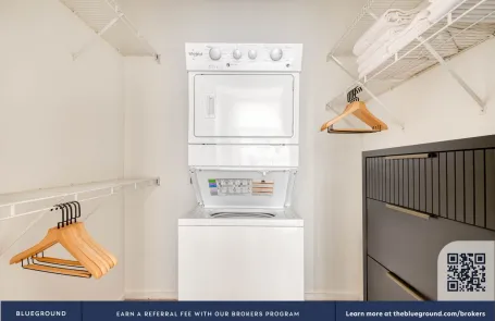 1 Bedroom Chicago Loop Apartment