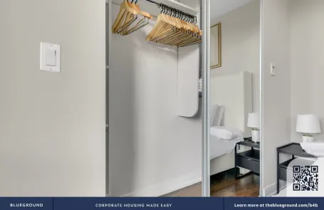 1 Bedroom Edgewater Apartment