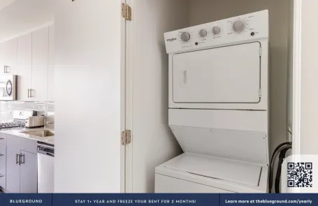 1 Bedroom Chicago Loop Apartment