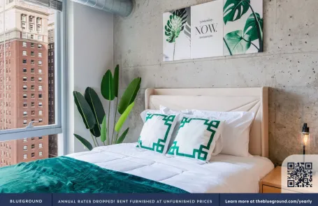 2 Bedroom South Loop Apartment