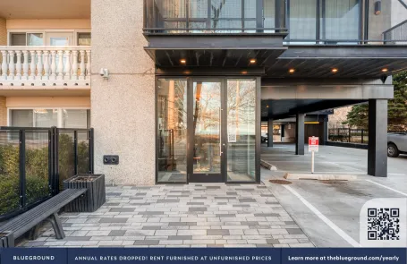 1 Bedroom Edgewater Apartment