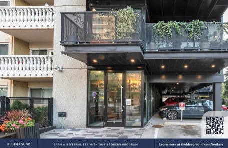 1 Bedroom Edgewater Apartment