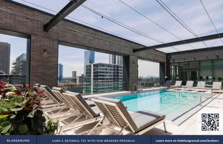 2 Bedroom West Loop Apartment
