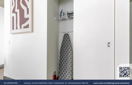 2 Bedroom West Loop Apartment