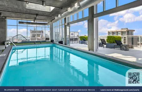 2 Bedroom West Loop Apartment