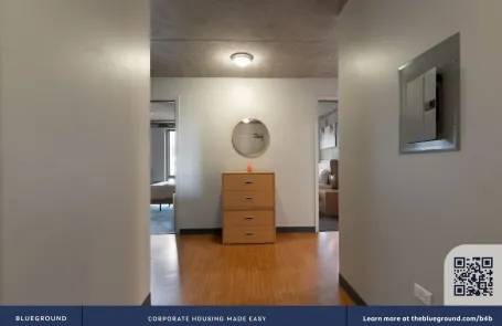 2 Bedroom South Loop Apartment