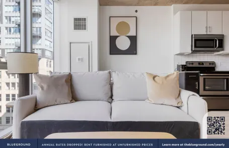 Studio West Loop Apartment