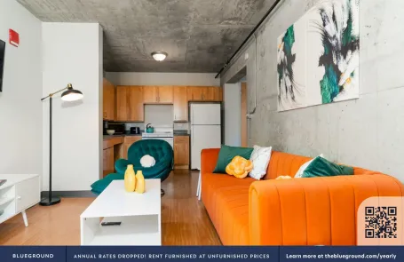 2 Bedroom South Loop Apartment