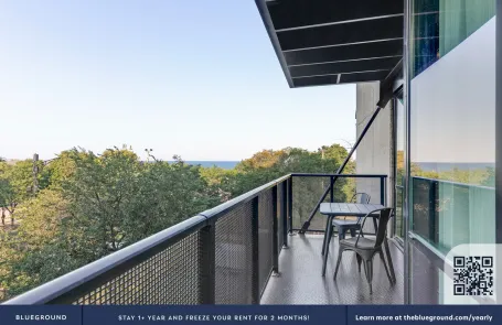 1 Bedroom Edgewater Apartment