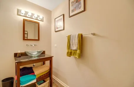 1 Bedroom West Loop Condo