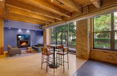 1 Bedroom West Loop Condo