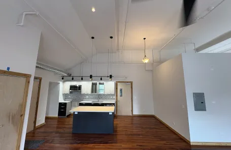 2 Bedroom Kenwood Apartment