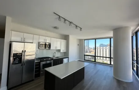 2 Bedroom West Loop Apartment