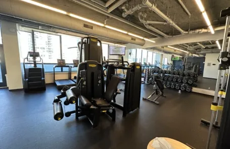 2 Bedroom West Loop Apartment