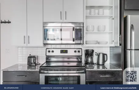 1 Bedroom West Loop Apartment