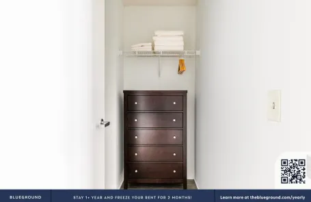 1 Bedroom West Loop Apartment