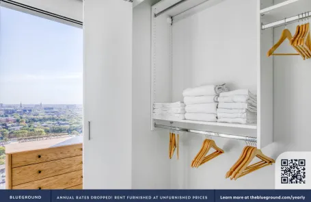1 Bedroom West Loop Apartment