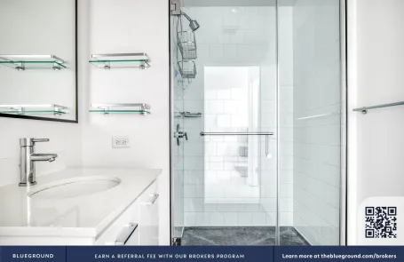 1 Bedroom West Loop Apartment