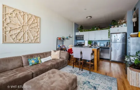 2 Bedroom South Loop Apartment