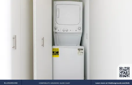 1 Bedroom West Loop Apartment