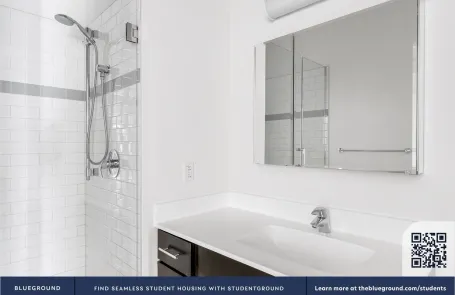 1 Bedroom West Loop Apartment