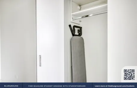 1 Bedroom West Loop Apartment