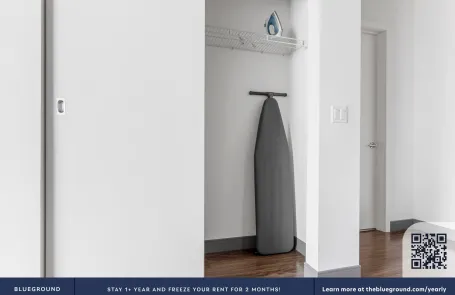 1 Bedroom West Loop Apartment