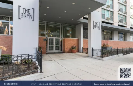 1 Bedroom Edgewater Apartment