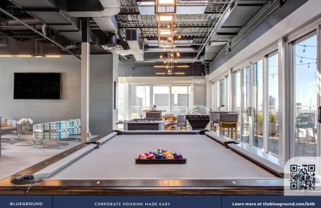 1 Bedroom West Loop Apartment