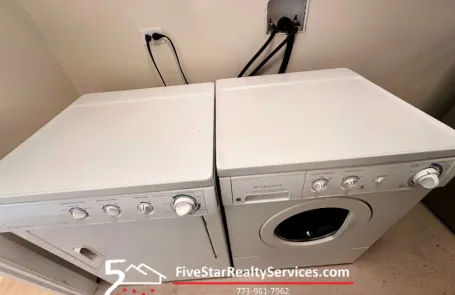 2 Bedroom Skokie Condo