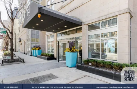 1 Bedroom West Loop Apartment