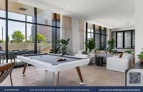 1 Bedroom Fulton Market Apartment