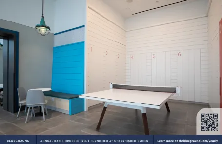 1 Bedroom West Loop Apartment