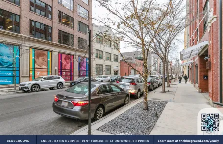 1 Bedroom West Loop Apartment