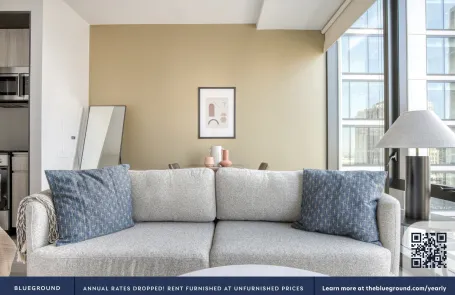 Studio South Loop Apartment