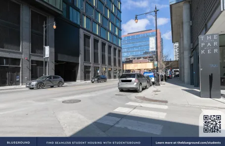 2 Bedroom West Loop Apartment
