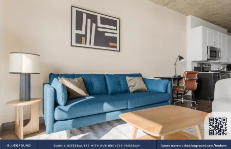 1 Bedroom West Loop Apartment