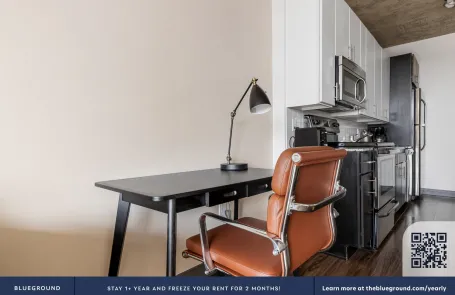 1 Bedroom West Loop Apartment