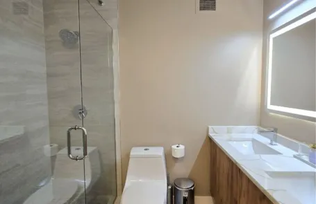 2 Bedroom Chicago Loop Apartment