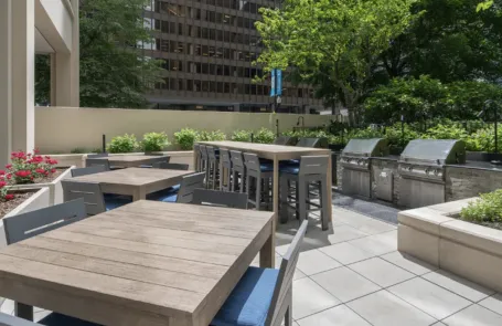 Studio Lakeshore East Apartment