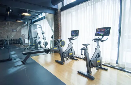 1 Bedroom West Loop Apartment