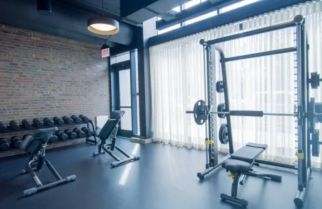 1 Bedroom West Loop Apartment