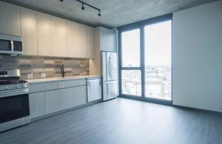 1 Bedroom West Loop Apartment