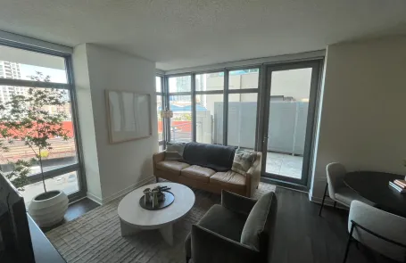 1 Bedroom Fulton Market Apartment