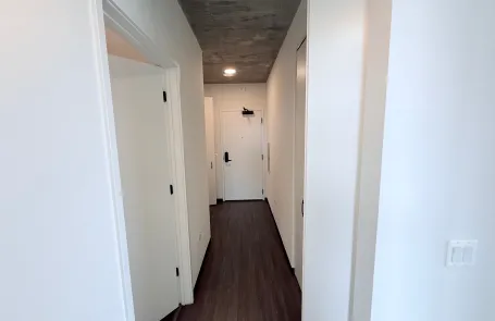 2 Bedroom West Loop Apartment