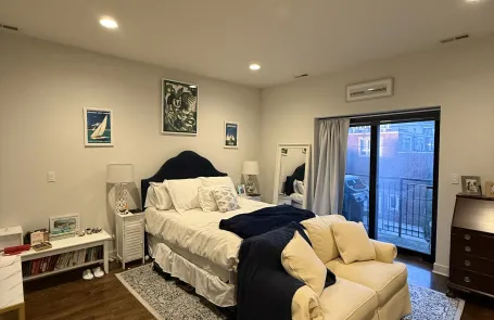 2 Bedroom River West Apartment